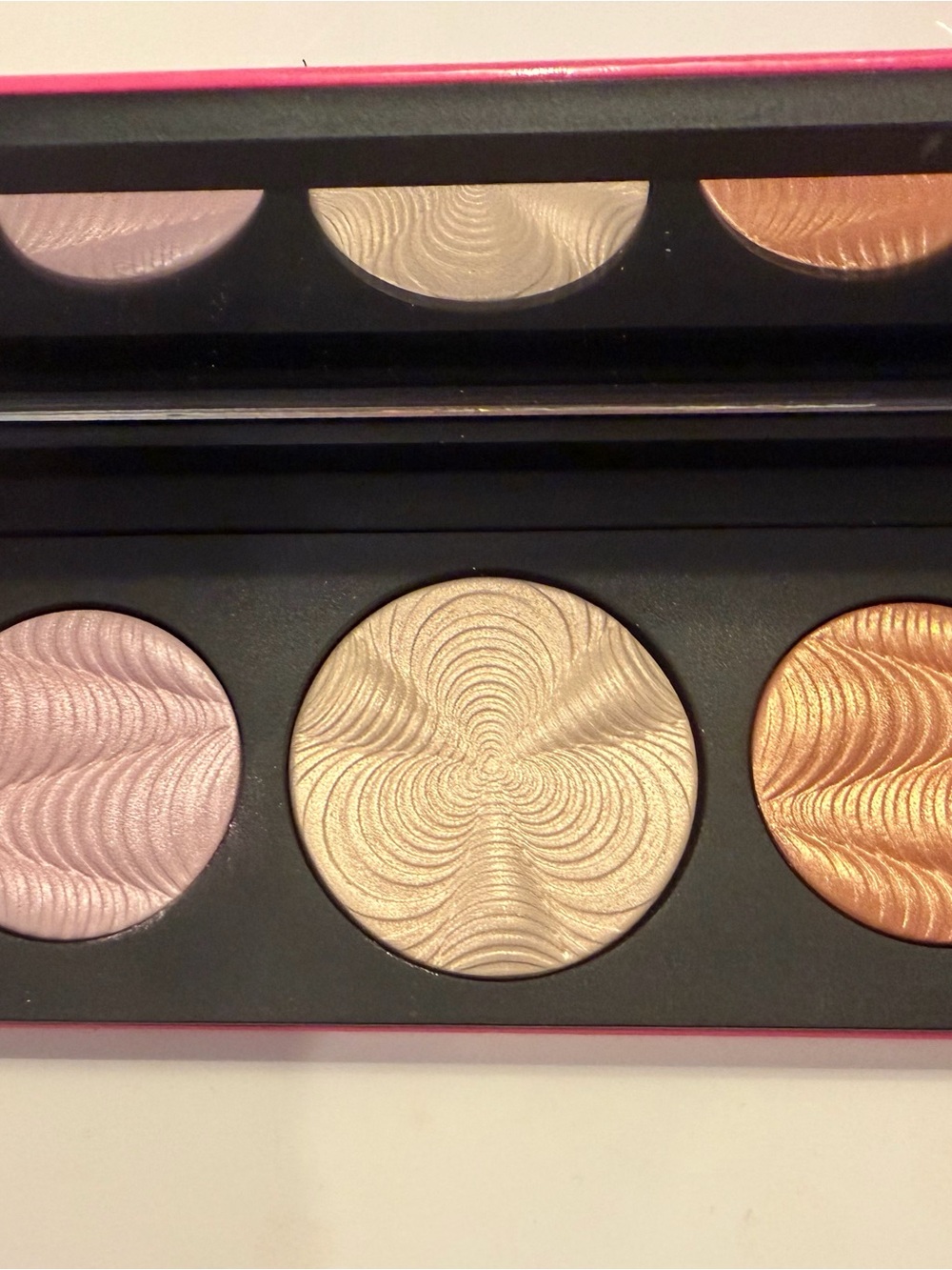 MAC Step Bright Up Extra Dimension Skinfinish Powder Highlighter Palette